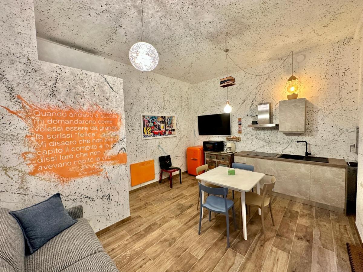 Bed Art Relaxing Suite - Appartamento Con Sauna Happiness Suite Gallery San Benedetto del Tronto Ngoại thất bức ảnh